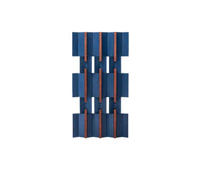 Wedged wall wood rug