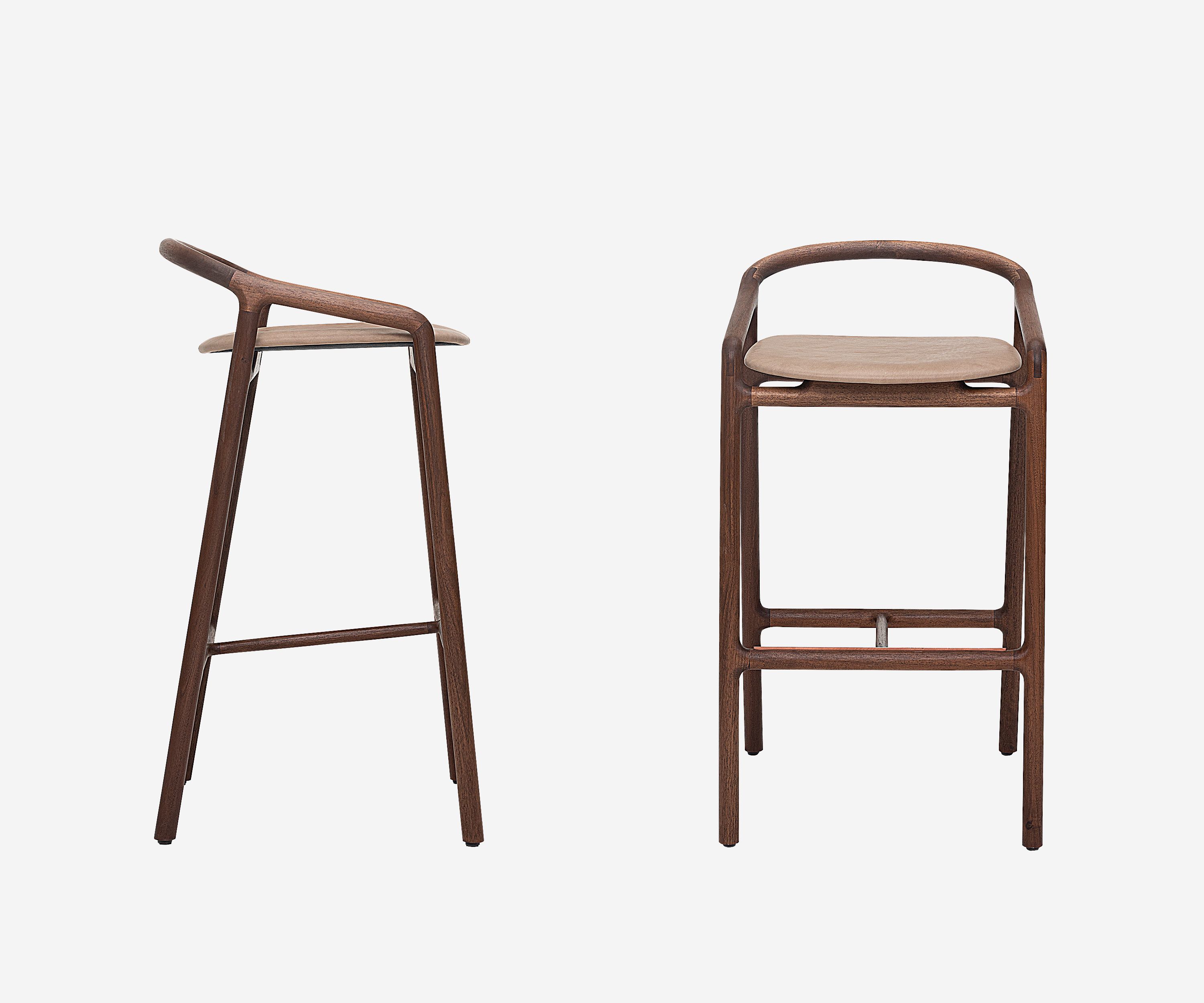 brioni_bar-stool_4.jpg